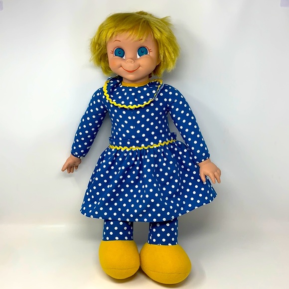 2000 "Mrs. Beasley" Doll big eyes polka dot dress